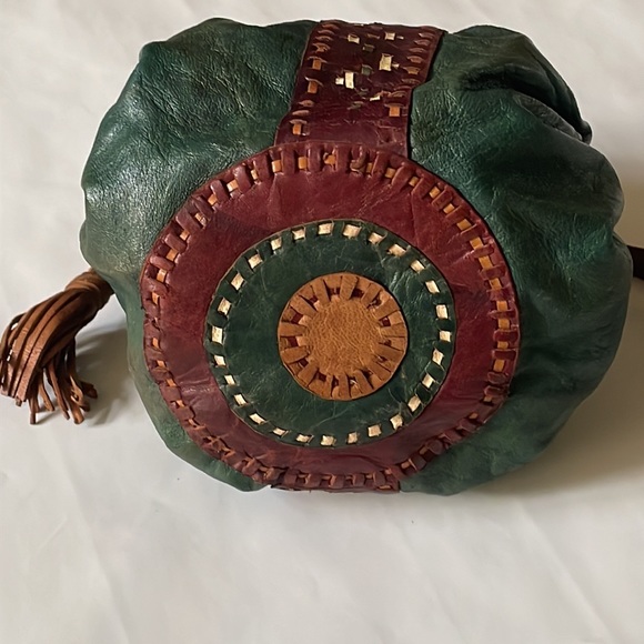 Leather medicine pouch - Picture 2 of 7